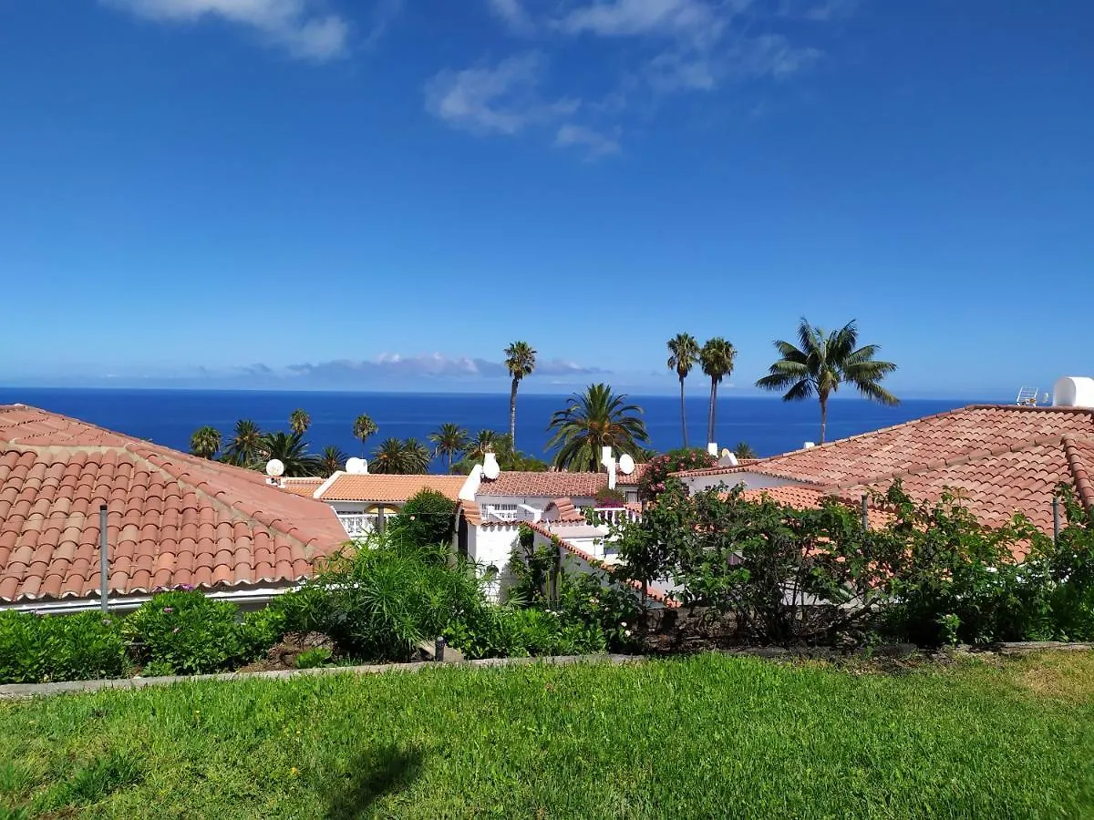 Chalet Adosado Con Terraza Y Azotea Los Realejos